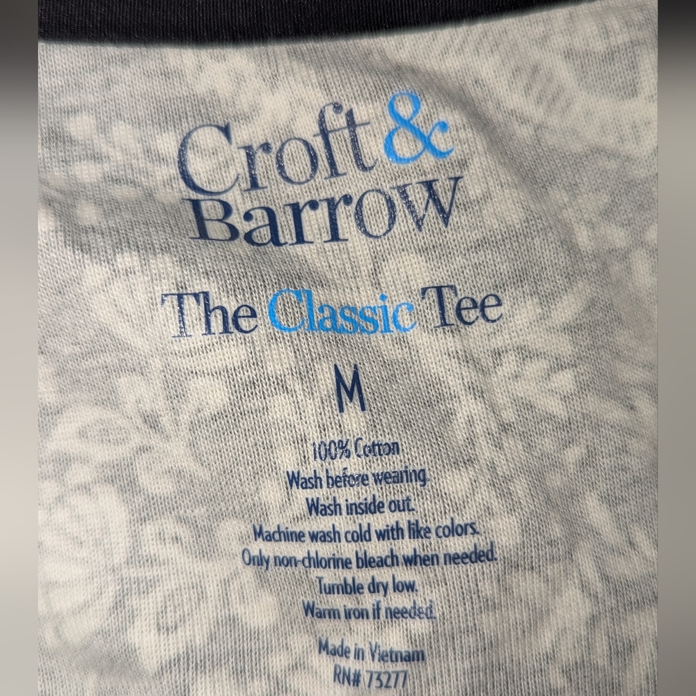 Croft & Barrow Floral Black‎ and White Tee - Picture 4 of 6